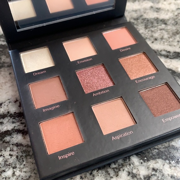 REALHER Dreams So Big Eyeshadow Palette, Brand New/Never Used - Picture 2 of 7